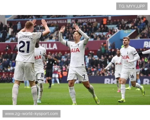 孙兴慜急停甩开防守后送出关键斜传，热刺创造进攻浪潮